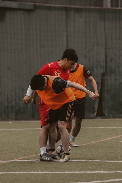 廷的后防增 廷的后防增